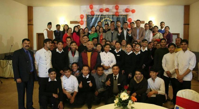 Club Denovo Hotel Butwal Buitenkant foto